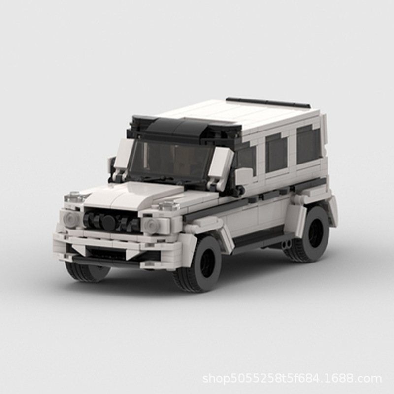 MOC blocks are compatible with Lego suit Mercedes-Benz GG63 racing classic speed 8-cell sports car model
