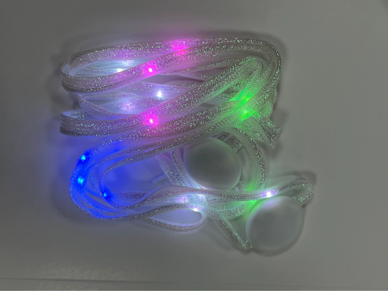 Светодиодная светящаяся обувь с подсветкой мигающие шнурки уличные ночные беговые светящиеся шнурки детская флуоресцентная обувь веревка