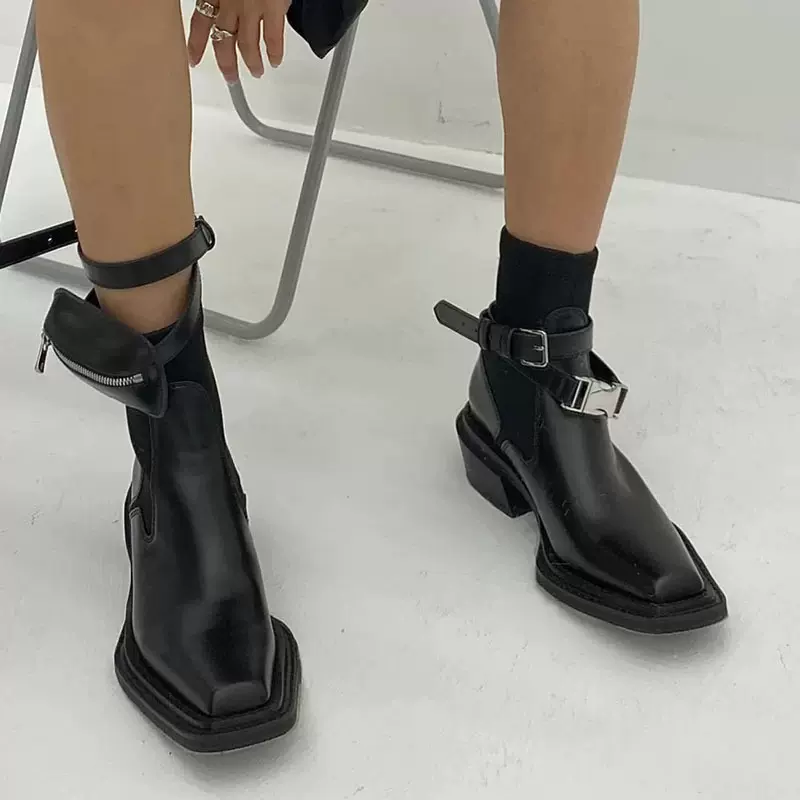 马丁靴女英伦风2023新款春秋走秀靴三合一包包小众鞋短靴大码4041