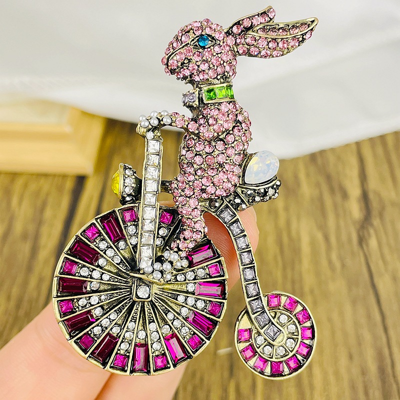 Casual Cute Rabbit Bicycle Alloy Plating Rhinestones Women's Brooches display picture 1