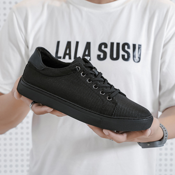 Low breathable summer sneakers with shoelaces for leisure platform