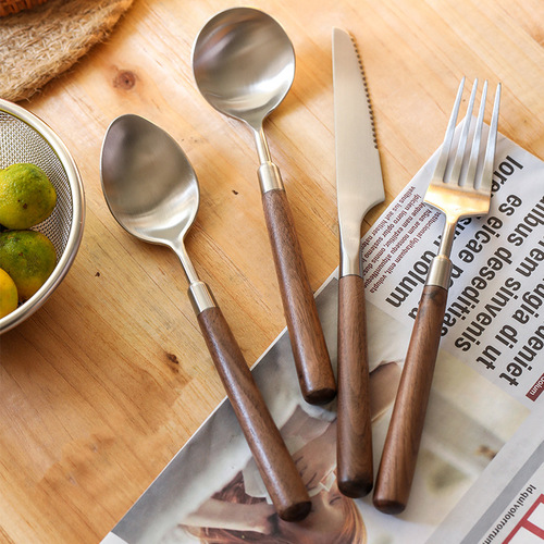 Walnut handle 304 stainless steel light luxury ins steak knife and fork wholesale western restaurant spoon tableware knife and fork set
