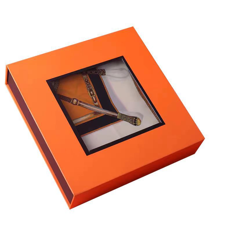 Оранжевая подарочная коробка Hermès