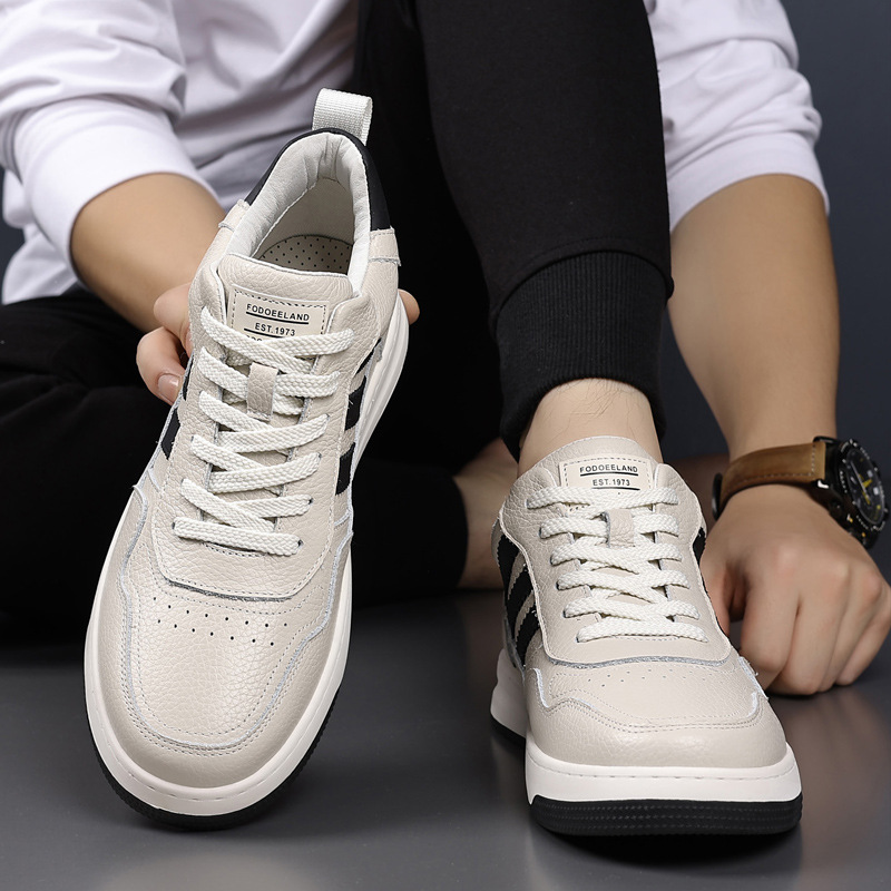 La primera capa de cuero de vaca nuevos zapatos de hombre de alto impacto, zapatos casuales de cuero de hombre, zapatos deportivos blancos transpirables, zapatos de moda de hombre