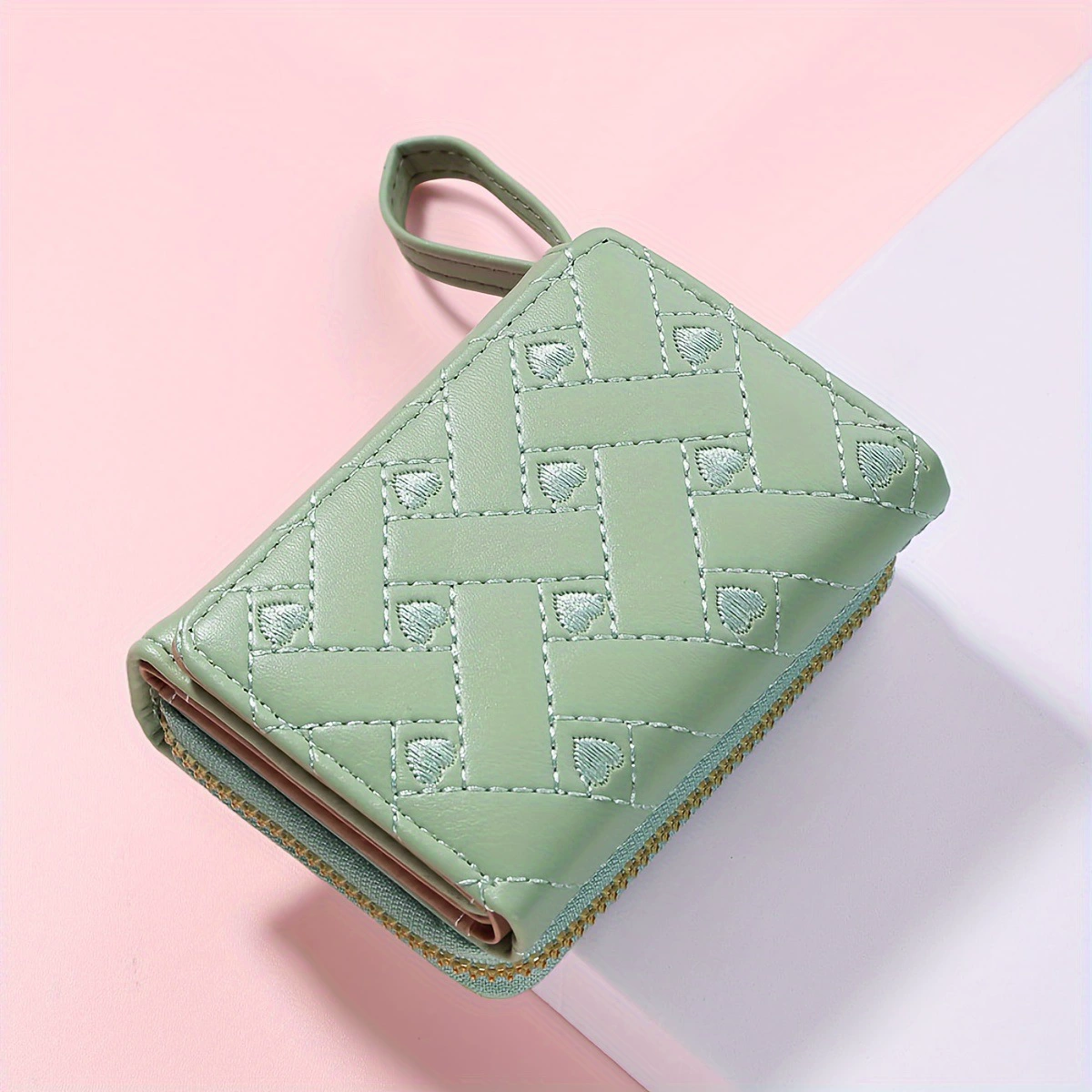 Women's Trifold Wallet, Embroidered Love Pattern, Compact Wristlet, Multi-Card 13.3×9.2×5.8 cm