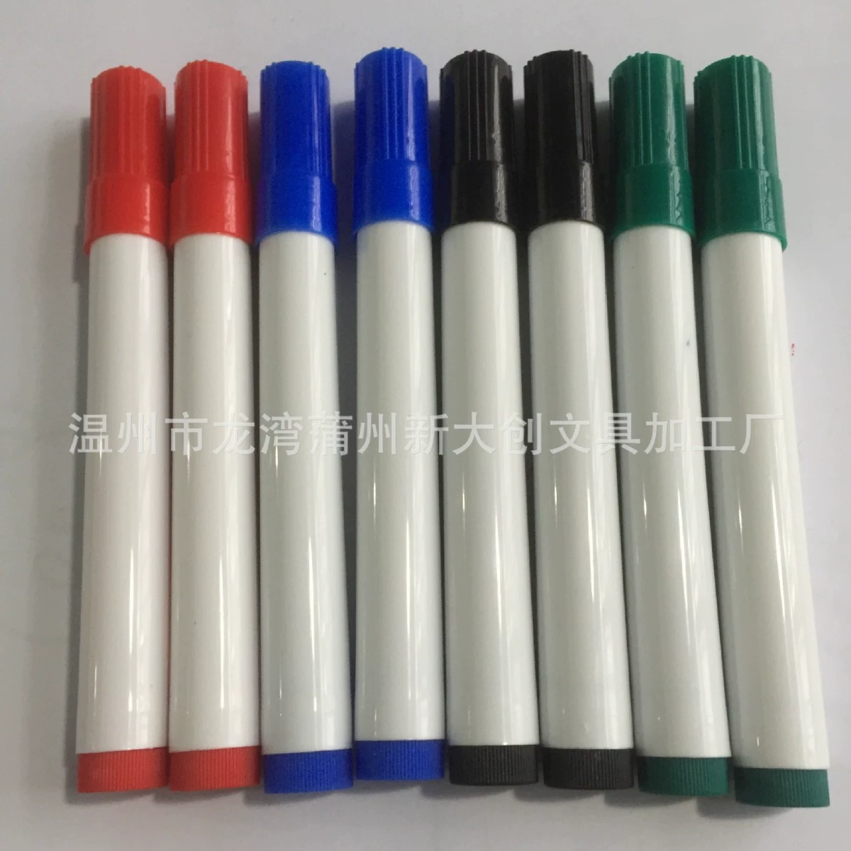 Вэньчжоу фабрика прямых продаж экологически чистые нетоксичные поставки масляные маркерные ручки можно стереть большой емкости