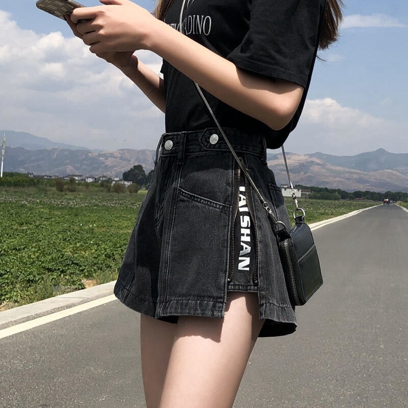 Thin Denim Shorts for Women, Summer 2025 New Style, Ins Side Zipper, Straight High Waist, a Letter, Super Popular Wide-Leg Hot Pants
