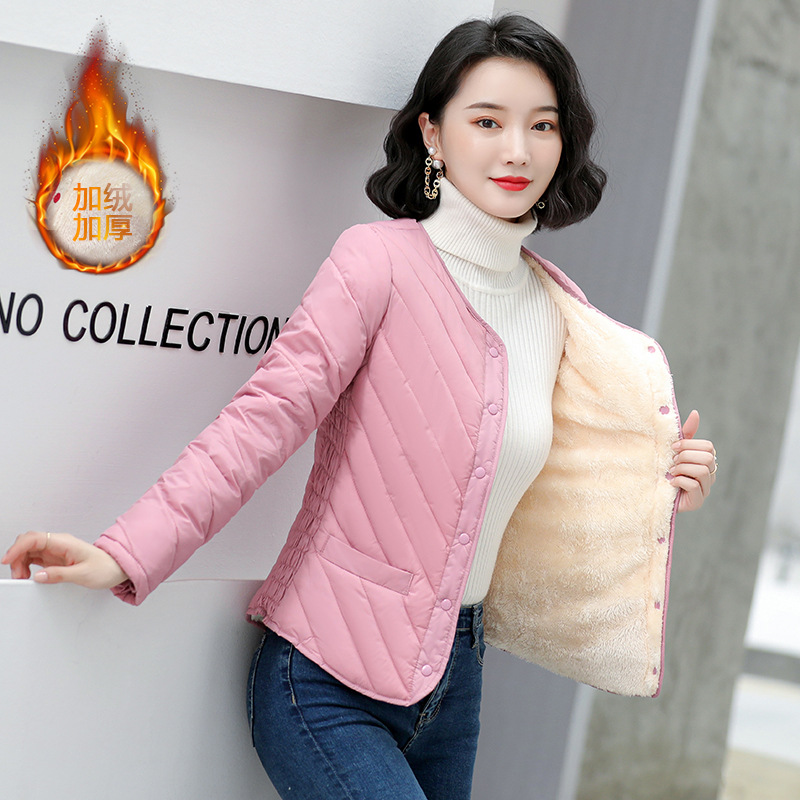 2021 Plush thickened cotton padded jacket Korean women's short winter wear light down cotton padded jacket