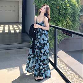 夏季蓝色碎花连衣裙吊带长裙海边度假沙滩裙超仙三亚泰国旅游拍照