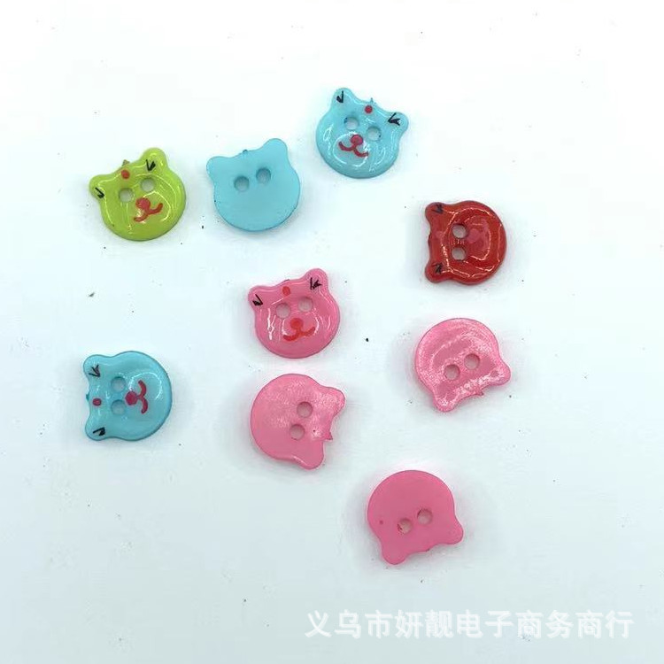 小额批发可爱彩色卡通儿童童装纽扣头饰服装辅料小熊头
