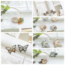 ��ƷС���Ů���߹�e�С�����r���B��ȹ�b�Ʒ���ƏS��ֱ�N�Y��