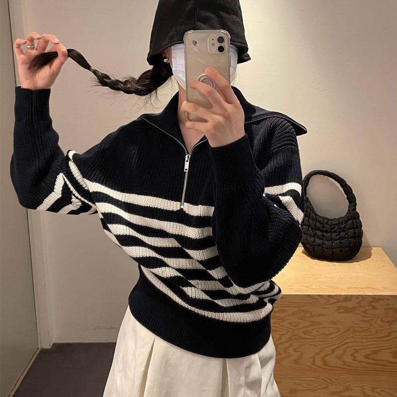 Cos Women's Loose Stripesd Knitwear Women's Zipper Polo Outwear Women's Thickeneded Woolen Knitwear Short Top Knitwear