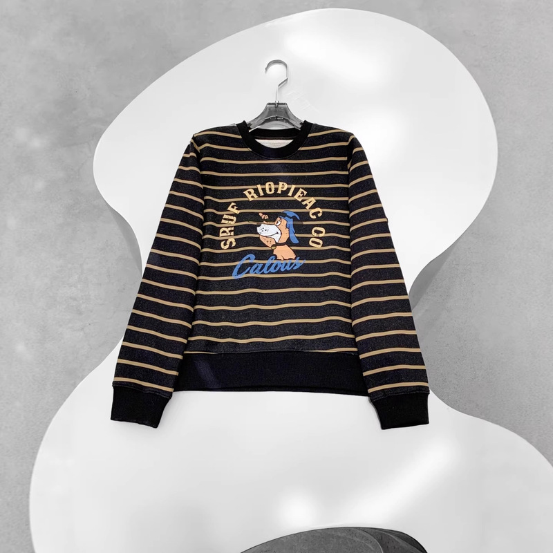 2025 Winter New Round Neck Long-Sleeved Mickey Mouse Printed T-Shirt for Women, Loose, Casual, Versatile, Slimming Look Pullover Sweatshirt 2025 Winter New Round Neck Long-Sleeved Mickey Mouse Printed T-Shirt for Women, Loose, Casual, Versatile, Slimming Look Pullover Sweatshirt