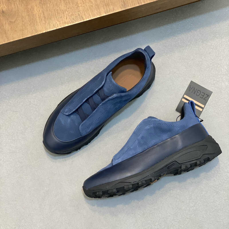 2026 New Style Business Casual Men's Shoes, Genuine Leather, Breathable, Fashionable Slip-On Shoes, No Laces, Trendy Brand, Thick-Soled, Height-Increasing, in Stock