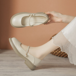 Loafers soft surface genuine leather shoes spring and autumn round toe shallow mouth Versatile Lady shoes soft bottom British slip-on small leather shoes