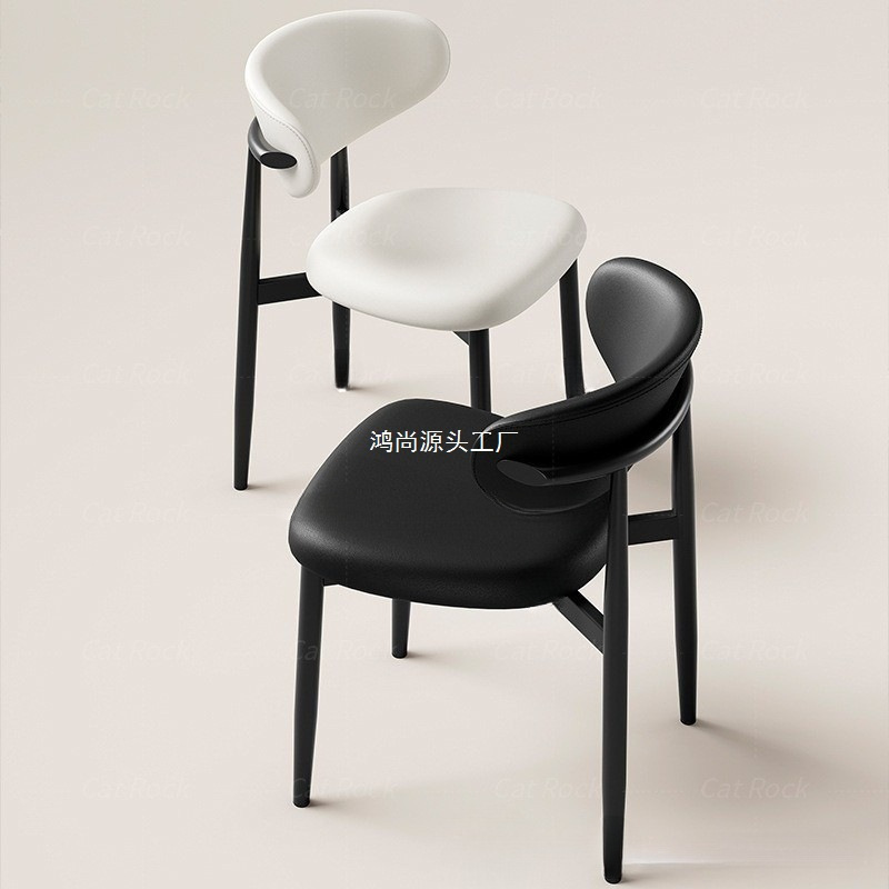 Silla de comedor italiana moderna para el hogar Silla de comedor de cuero PU minimalista Modelo de diseño de metal de madera para el hogar de lujo ligero