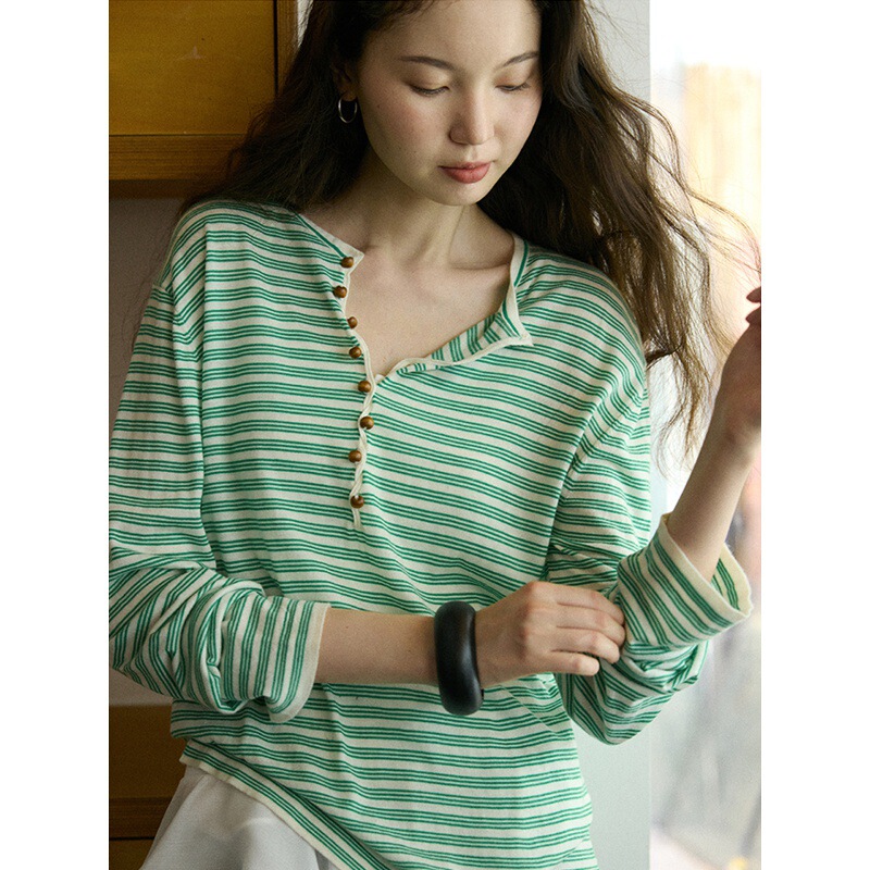 Even Vintega |   Wool blend vintage design Henry collar classic green and white striped top