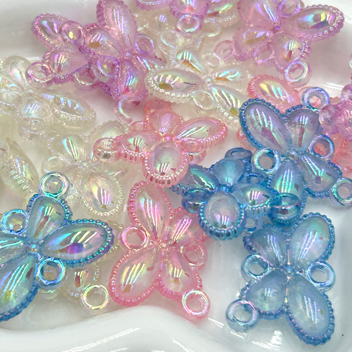 32*22mm 透明金粉夜光蝴蝶四孔吊UV镀彩DIY手机链车挂饰品配件