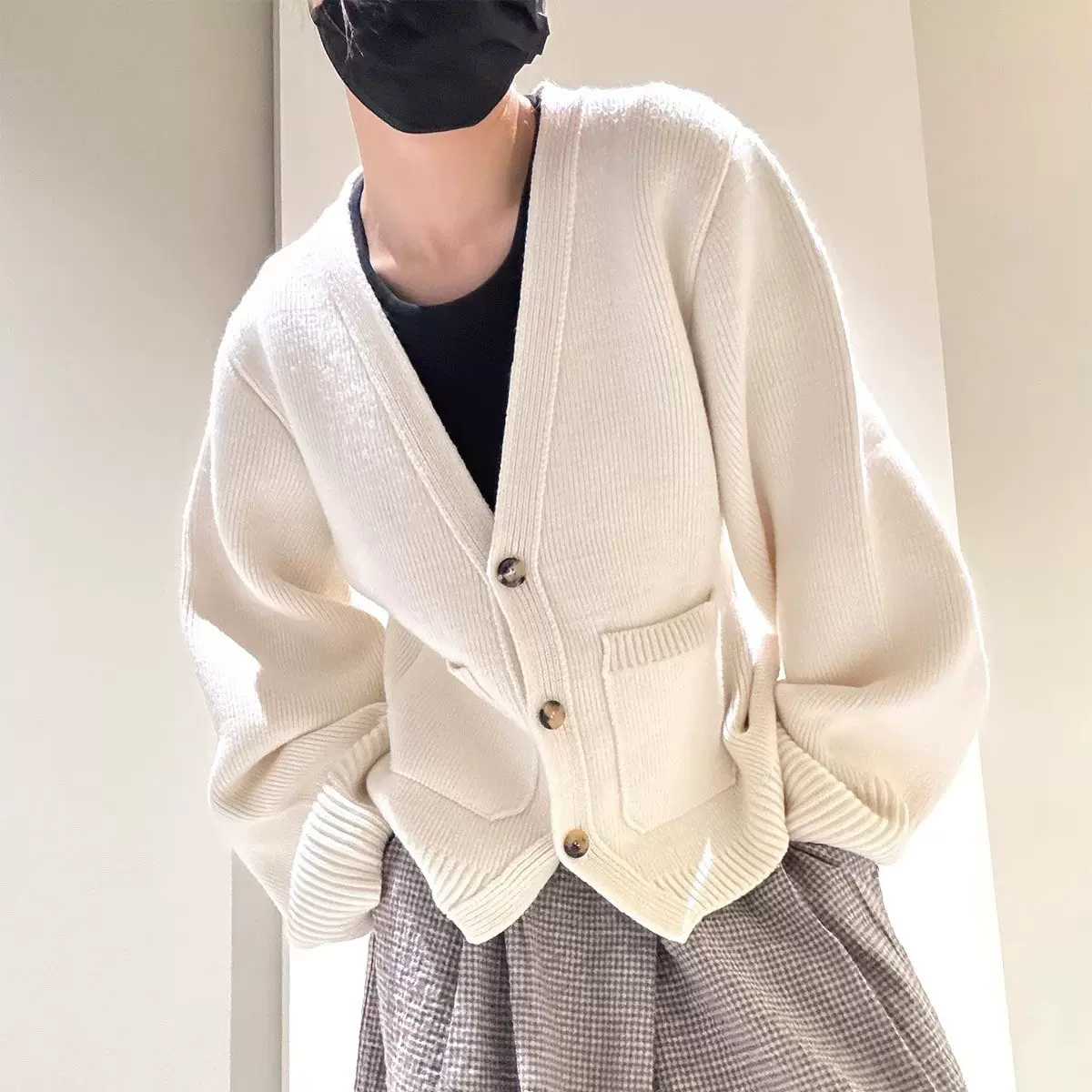 韩系慵懒风毛衣女外套2025秋冬新款休闲纯色v领高腰针织口袋开衫