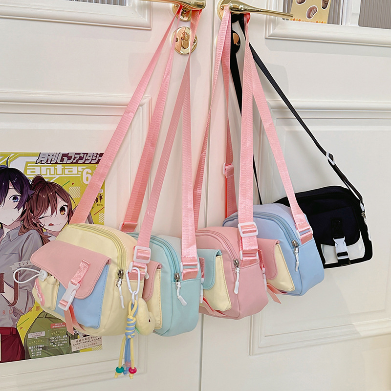 Lindo bolso pequeño femenino japonés color caramelo salvaje estudiante pequeño bolso cuadrado casual de viaje bolso de teléfono móvil bolso de mensajero de moda
