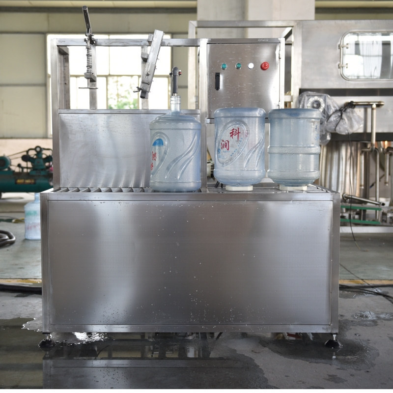 Small Liquid Filling Machine Production Line Barrel Water Cleaning Filling Upper Cover Integrated Simple Cheap Filling Equipment