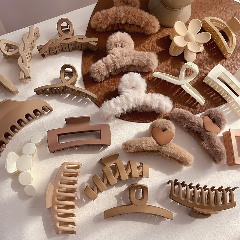 Corea del Sur nuevo Dongdaemun conejo de piel grande clip de pelo de felpa clip de pelo de la espalda de la cabeza horquilla de tiburón clip de horquilla femenina