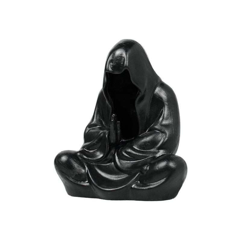 Recomendación de nuevo producto Decoración de jardín gótico Artesanía de resina Venta al por mayor transfronteriza de ropa negra El maestro secreto de la túnica negra