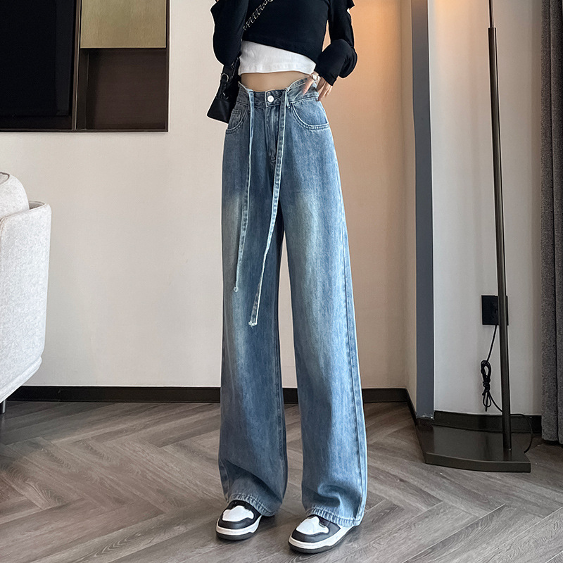 Retro design jeans
