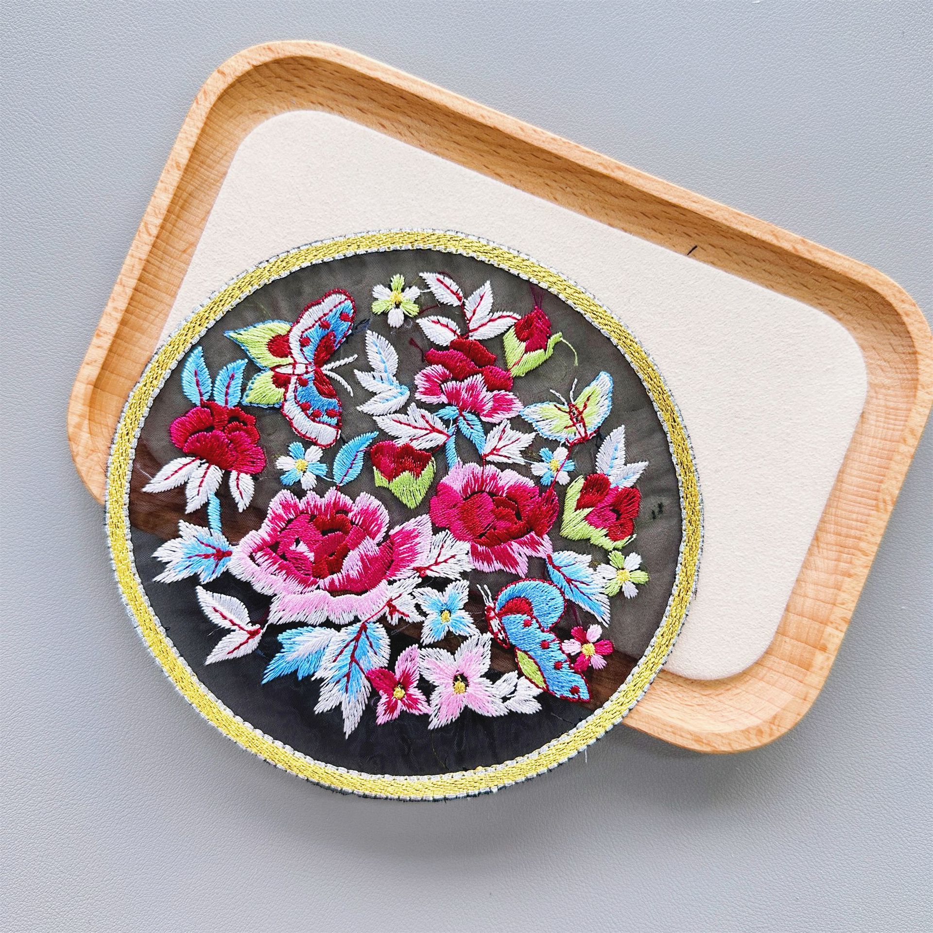 Venta caliente directa de fábrica estilo étnico flor malla bordado pegatinas tela antiguo traje hanfu DIY parche apliques Accesorios image 3