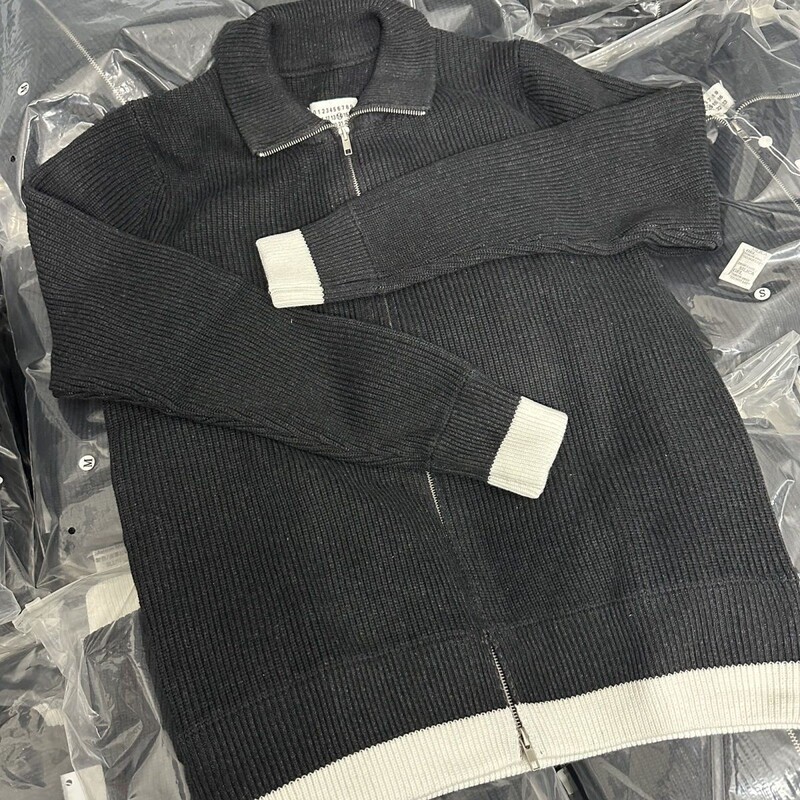 Margiela Style Margiela High-Neck Zippered Wool Cardigan Sweater Jacket for Men and Women Mm6 Knitwear Margiela Style Margiela High-Neck Zippered Wool Cardigan Sweater Jacket for Men and Women Mm6 Knitwear