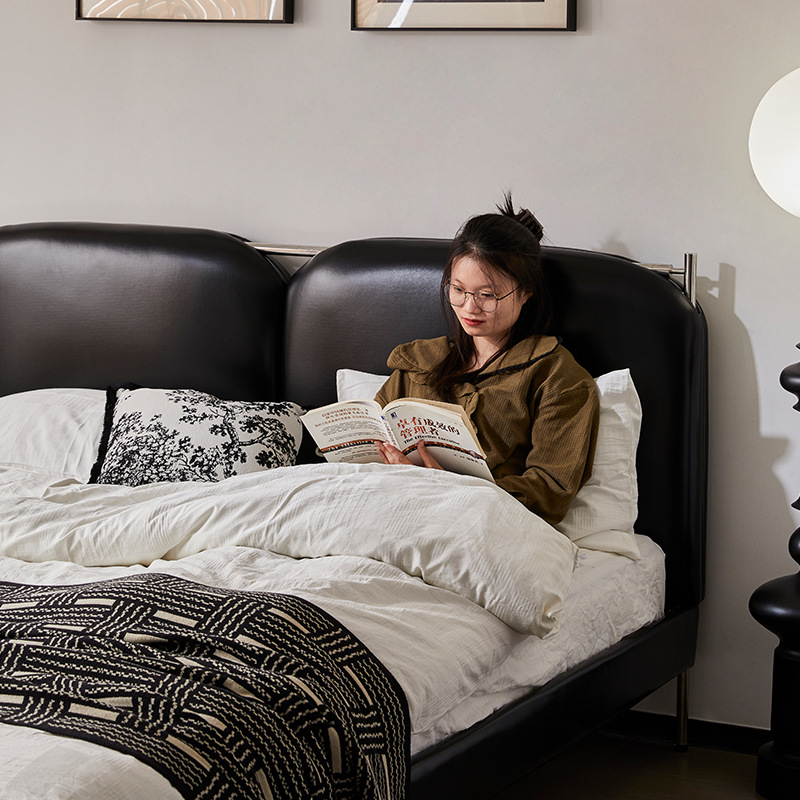 Hengwo cama de cuero negro de piel de vaca de la primera capa 2024 nueva cama Bauhaus cama principal cama de estilo antiguo cama de envoltura suave