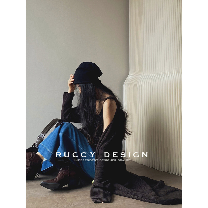 【Ruccy】2025 New Autumn and Winter Holiday Party Style Vest Long Cardigan Sweater Suit Two-Piece Set for Women