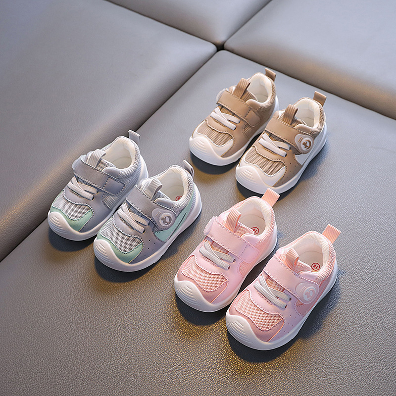 Zapatos para bebés pequeños otoño nuevos zapatos funcionales para bebés femeninos zapatos individuales para niños de suela suave antideslizante modelos de primavera y otoño de 1 a 3 años