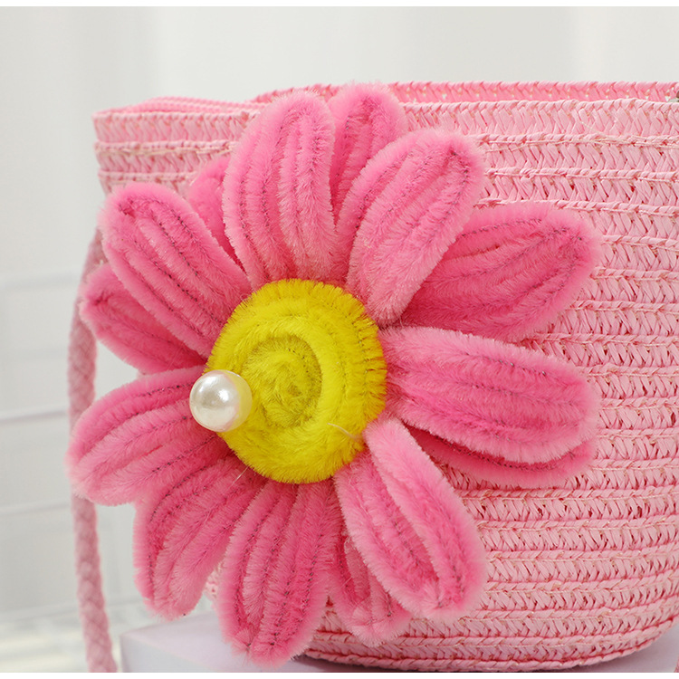 67g Weight Weave Fashion Element Zipper Closure Type Single Shoulder Strap Strap Type Straw Bag Bags Type Casual, Holiday Occasion Straw Material Flower Pattern Spring&Summer Season Kid'S Gender Cute Style Round, Bucket Shape Kid'S Straw Flower Cute Weave Round Bucket Zipper Straw Bag 3