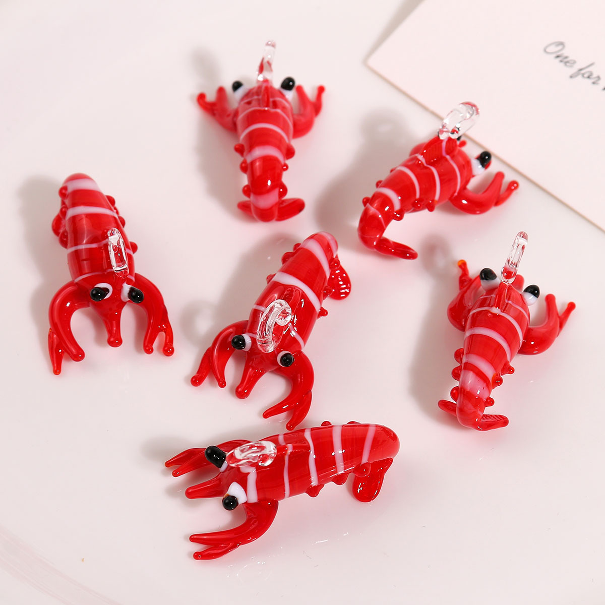 6g Weight Pendant Jewelry Making Type 21*36mm Jewelry Making Size DIY Jewelry Accessories Classification 1 Piece Quantity glass Material Lobster Pattern Irregular, Enamel Design Elegant, Simple Style, Streetwear Style 1 Piece 21*36mm Glass Lobster Pendant 4