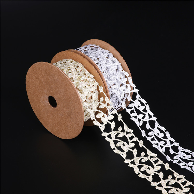 AliExpress ultrasónico en relieve hojas cinta regalo de Navidad decoración de ratán hojas de encaje de oro en stock