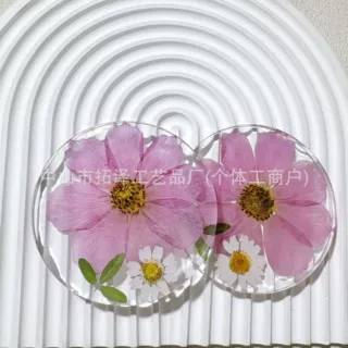 手工真干花滴胶杯垫 格桑花小白菊绿叶透明树脂杯垫轻奢风