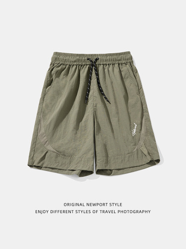 Breathable Mesh Outdoor Casual Shorts for Men – Summer Split-Design, Trendy Brand, with Letter Embroidery, Sports-Style Cropped Pants
