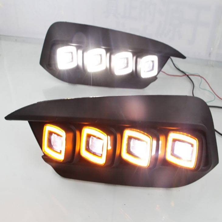 Adecuado para luces diurnas Bugatti de Civic 16-19 luces diurnas de tres colores luces diurnas de cuatro ojos de Civic.