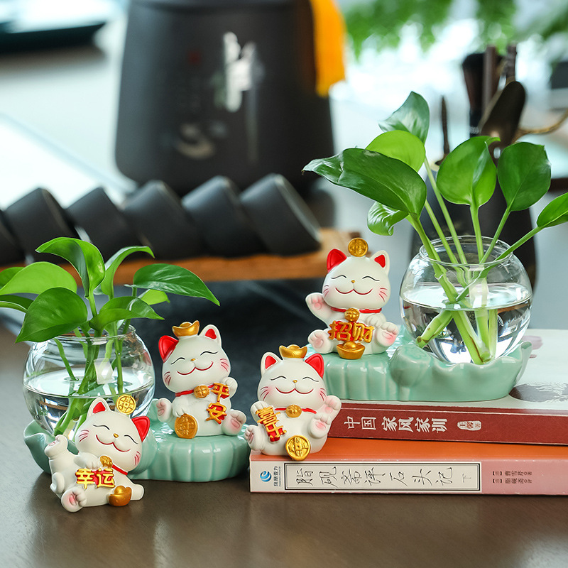 招财猫摆件家居摆件新款办公室高级感绿萝养殖玻璃瓶桌面小摆件新
