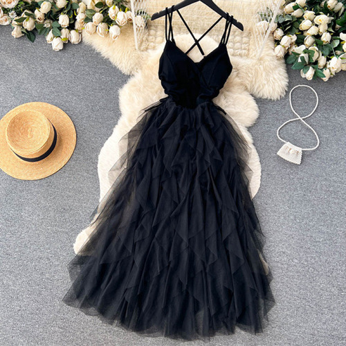 Irregular mesh ballgown fairy dress, high-waisted, slimming, temperament collar, spaghetti strap dress, beach vacation, sand dress