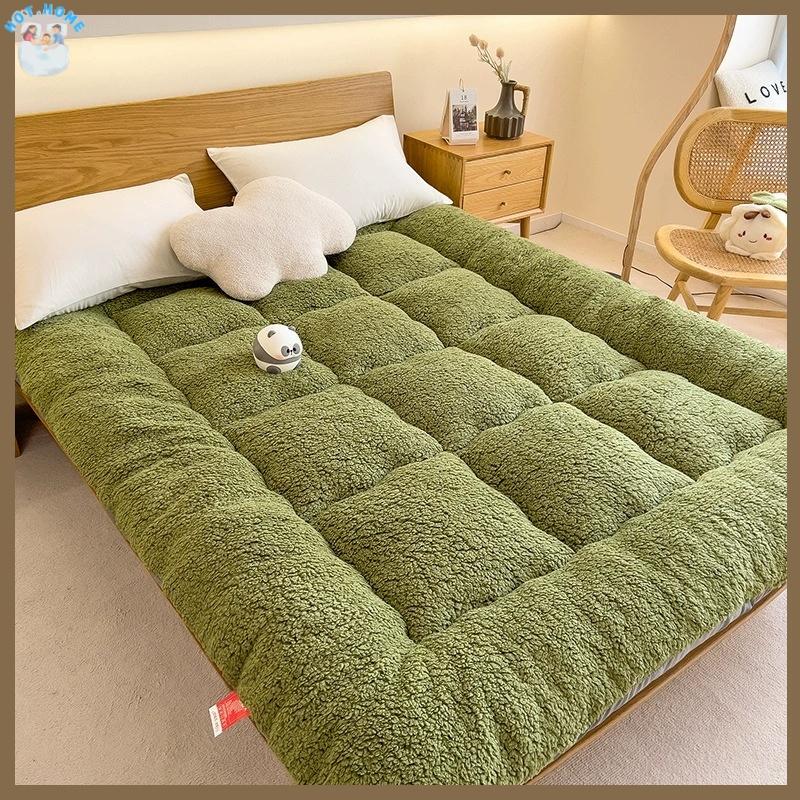Thickened lamb wool warm bed mattress pad for winter, suitable for home and dormitory use, soft and cold-resistant, cross-border export bedding Thickened lamb wool warm bed mattress pad for winter, suitable for home and dormitory use, soft and cold-resistant, cross-border export bedding