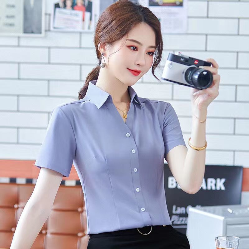 그레이 브이넥 반소매