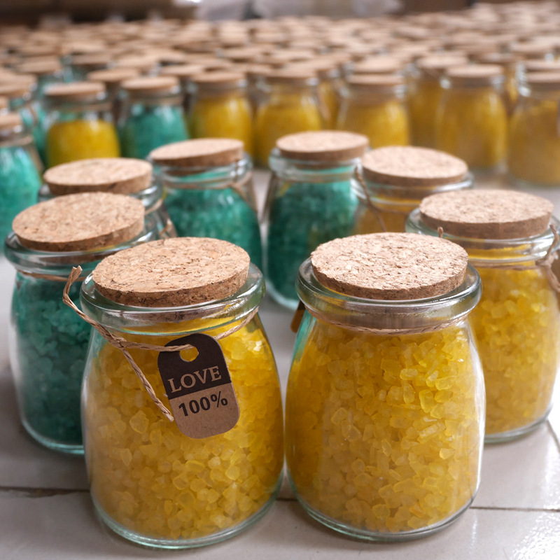 Sea Salt Granules Wholesale Pakistani Himalayan Salt Sand Colored Salt Sand Can Be Added with Petal Essential Oils with Large Quantity Discounts Sea Salt Granules Wholesale Pakistani Himalayan Salt Sand Colored Salt Sand Can Be Added with Petal Essential Oils with Large Quantity Discounts