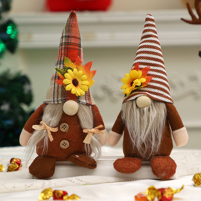 Cross-border spot Thanksgiving doll gift desktop ornaments high-end sunflower maple leaf decoration Rudolph doll