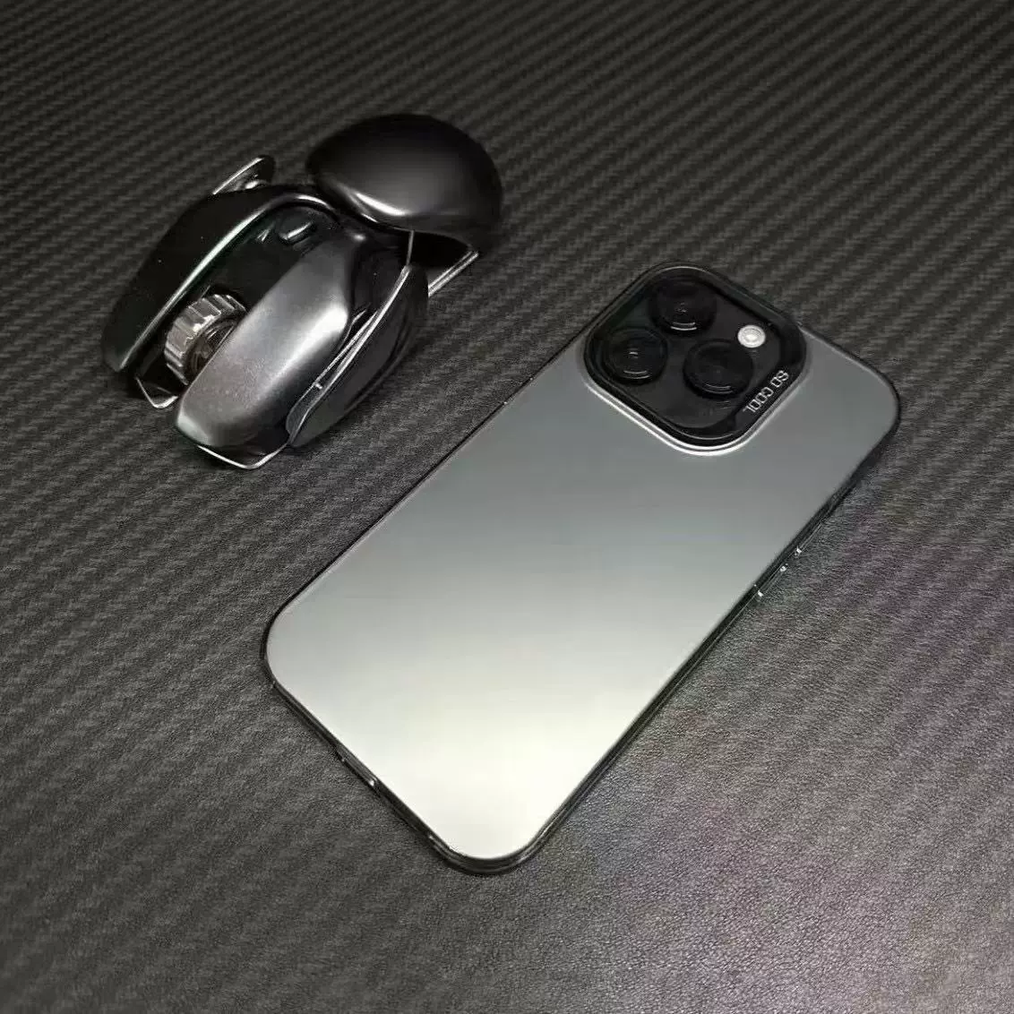 Чехол для Apple, совместим с iPhone 16, металлический чехол, с отверстием для объектива, 15 Pro Max, защита от падений, для iPhone 13