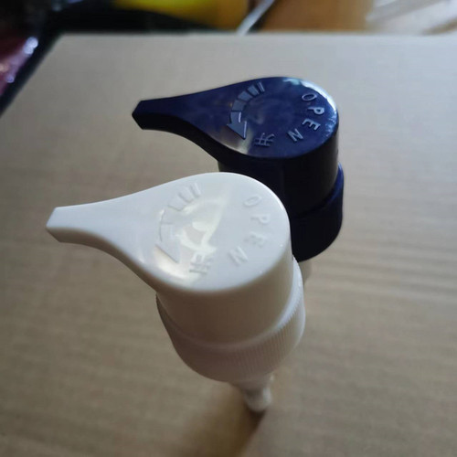 Shampoo Pump Head Bath Gel Squeeze Nozzle White Blue 500ml 33-tooth Replacement Squeeze Head for Men and Women