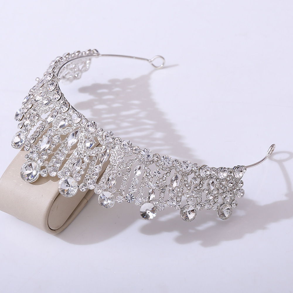 Bridal Shiny Women's Solid Color Alloy Rhinestone Diamond Crown display picture 19