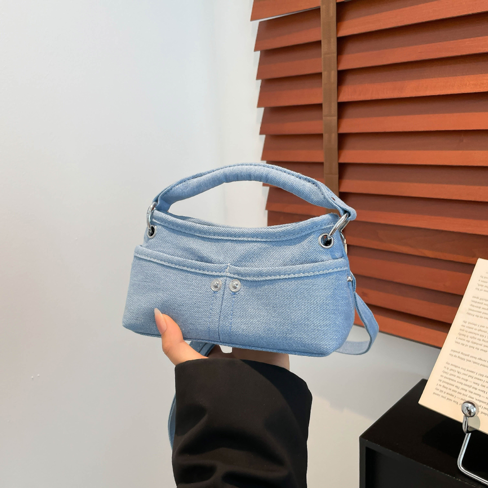 Hong Kong estilo retro bolso denim mujer verano 2026 nuevo estilo casual versátil sensación diaria de hombro mochila