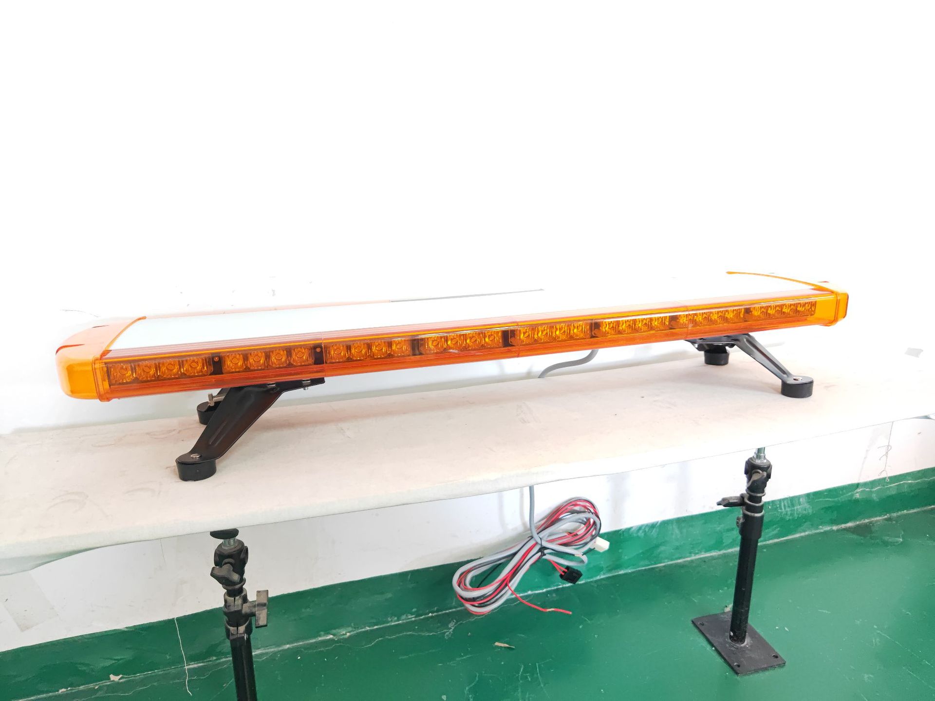 Car LED warning light bar, Bluetooth MP3 siren speaker 1.6m strobe light 8400-4C